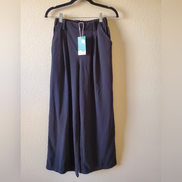 HALARA Pants - NWT Halara Black Pants